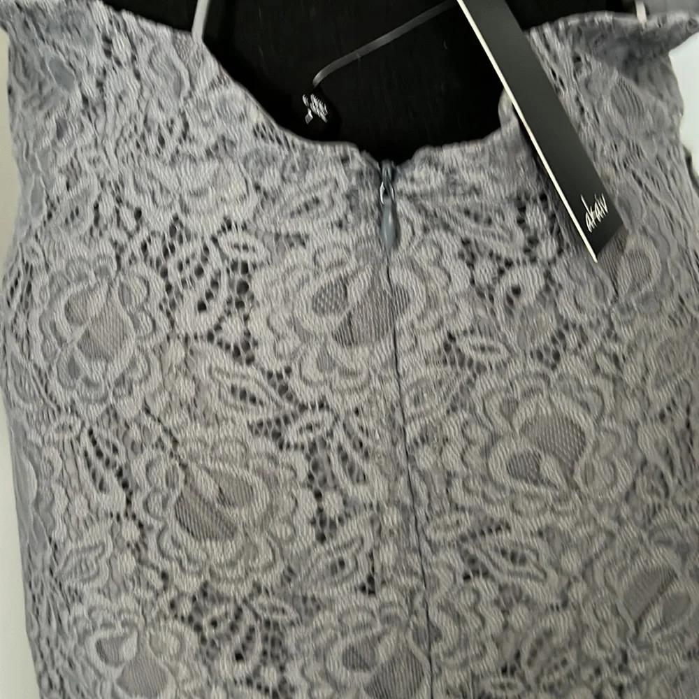 Spaghetti strap lace dress - Picture 7 of 8
